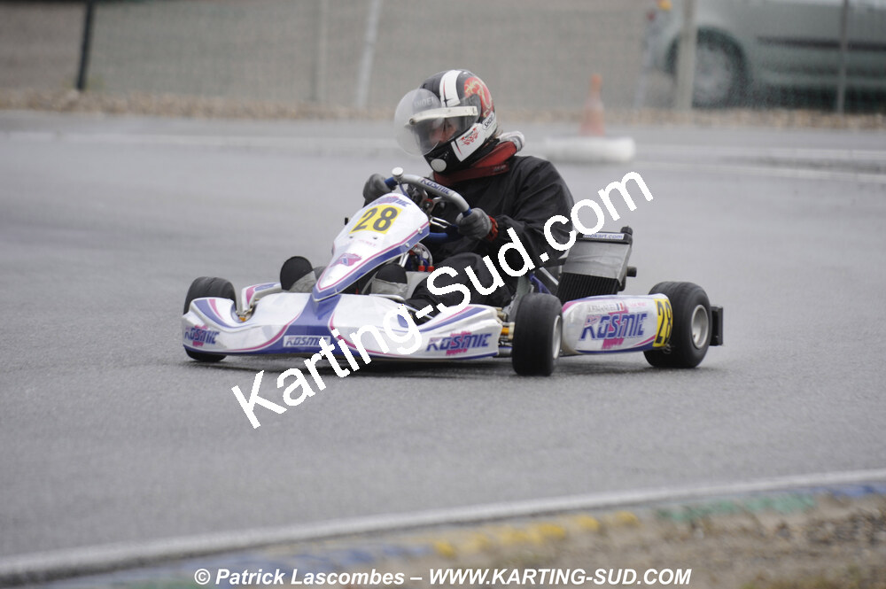 12/04/2009 : 1ère manche du Championnat Sud et 1ère manche du Championnat Régional Languedoc-Roussillon à Lavelanet (photos Patrick Lascombes) 2009 — karting