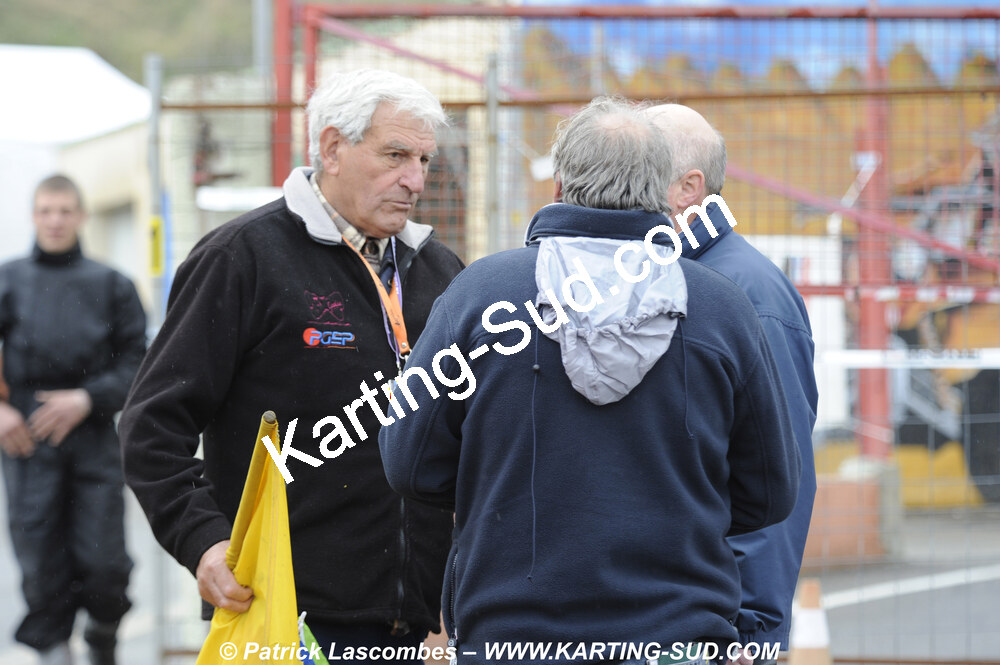 12/04/2009 : 1ère manche du Championnat Sud et 1ère manche du Championnat Régional Languedoc-Roussillon à Lavelanet (photos Patrick Lascombes) 2009 — karting