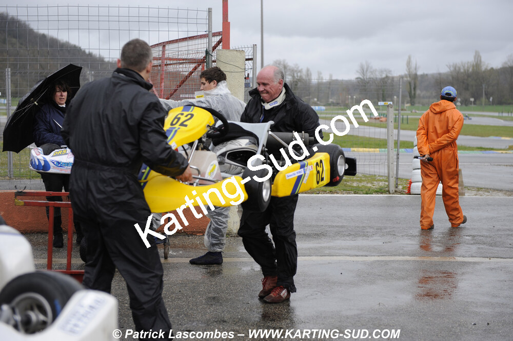 12/04/2009 : 1ère manche du Championnat Sud et 1ère manche du Championnat Régional Languedoc-Roussillon à Lavelanet (photos Patrick Lascombes) 2009 — karting