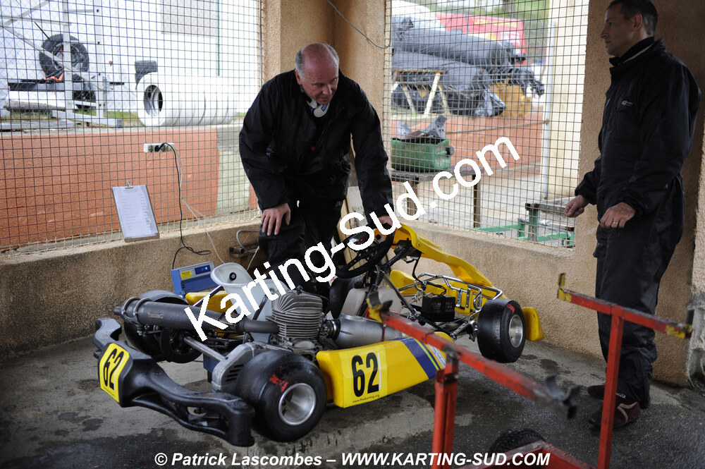 12/04/2009 : 1ère manche du Championnat Sud et 1ère manche du Championnat Régional Languedoc-Roussillon à Lavelanet (photos Patrick Lascombes) 2009 — karting