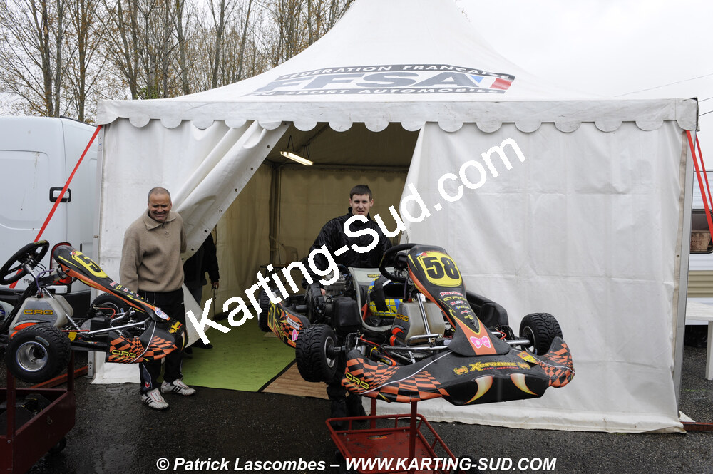 12/04/2009 : 1ère manche du Championnat Sud et 1ère manche du Championnat Régional Languedoc-Roussillon à Lavelanet (photos Patrick Lascombes) 2009 — karting