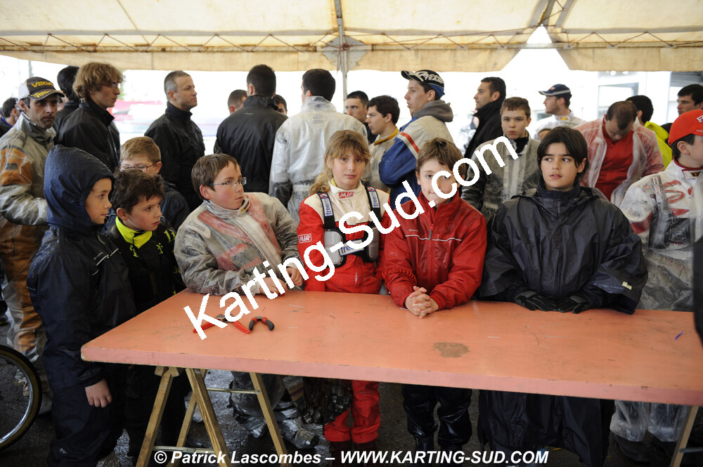 12/04/2009 : 1ère manche du Championnat Sud et 1ère manche du Championnat Régional Languedoc-Roussillon à Lavelanet (photos Patrick Lascombes) 2009 — karting
