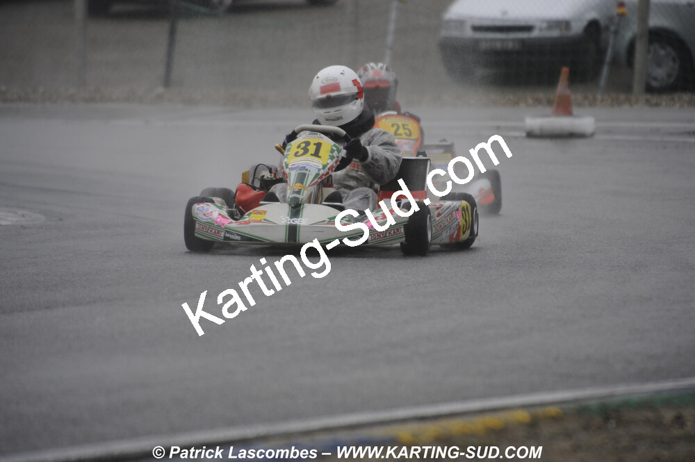 12/04/2009 : 1ère manche du Championnat Sud et 1ère manche du Championnat Régional Languedoc-Roussillon à Lavelanet (photos Patrick Lascombes) 2009 — karting