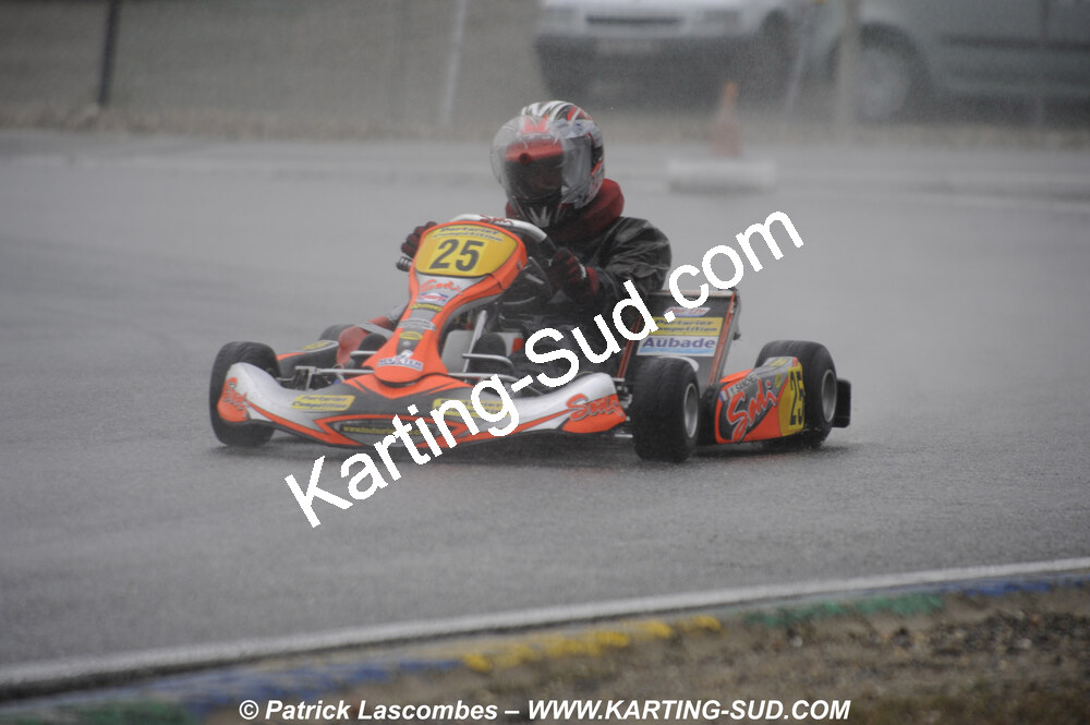 12/04/2009 : 1ère manche du Championnat Sud et 1ère manche du Championnat Régional Languedoc-Roussillon à Lavelanet (photos Patrick Lascombes) 2009 — karting