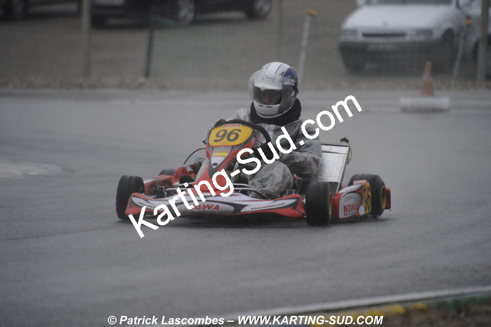 12/04/2009 : 1ère manche du Championnat Sud et 1ère manche du Championnat Régional Languedoc-Roussillon à Lavelanet (photos Patrick Lascombes) 2009 — karting