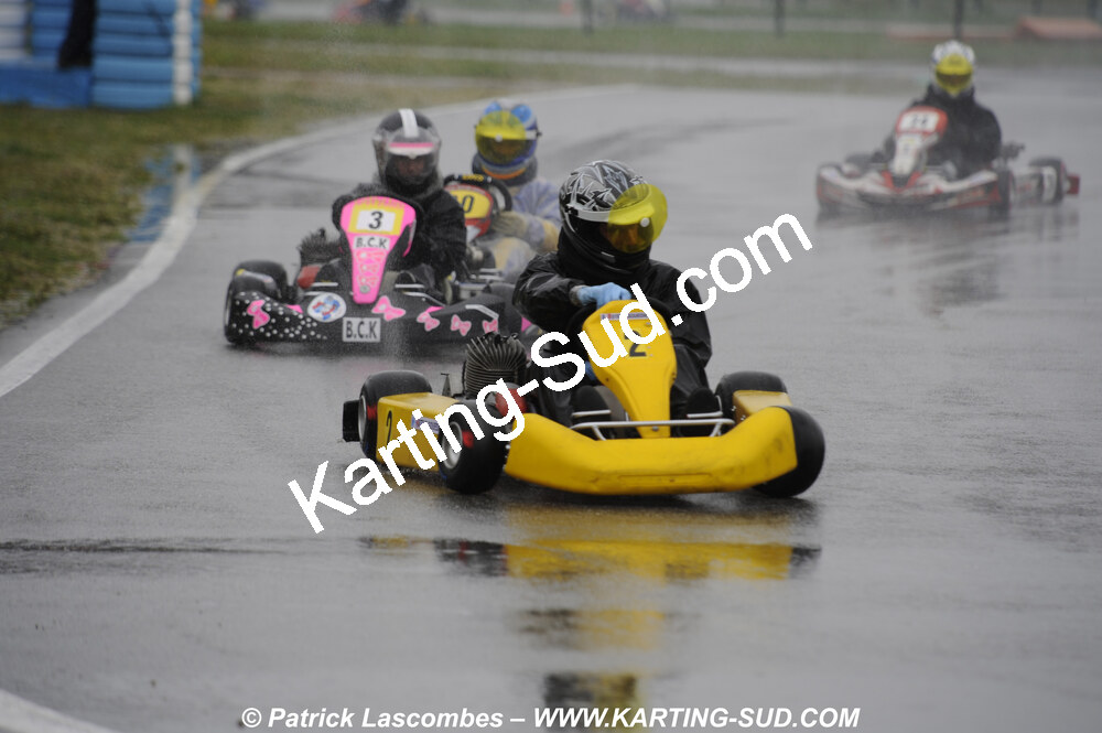 12/04/2009 : 1ère manche du Championnat Sud et 1ère manche du Championnat Régional Languedoc-Roussillon à Lavelanet (photos Patrick Lascombes) 2009 — karting
