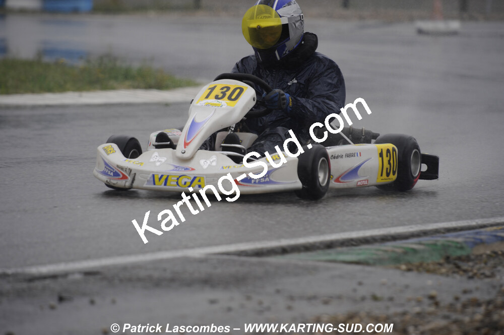 12/04/2009 : 1ère manche du Championnat Sud et 1ère manche du Championnat Régional Languedoc-Roussillon à Lavelanet (photos Patrick Lascombes) 2009 — karting