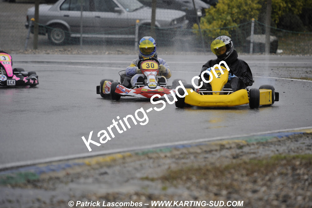 12/04/2009 : 1ère manche du Championnat Sud et 1ère manche du Championnat Régional Languedoc-Roussillon à Lavelanet (photos Patrick Lascombes) 2009 — karting