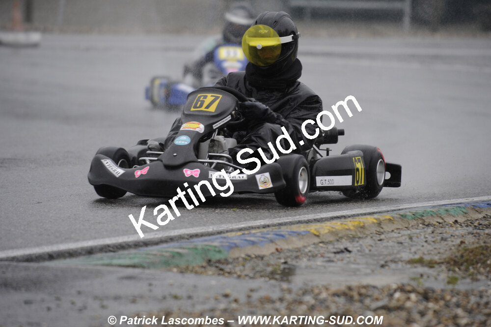 12/04/2009 : 1ère manche du Championnat Sud et 1ère manche du Championnat Régional Languedoc-Roussillon à Lavelanet (photos Patrick Lascombes) 2009 — karting