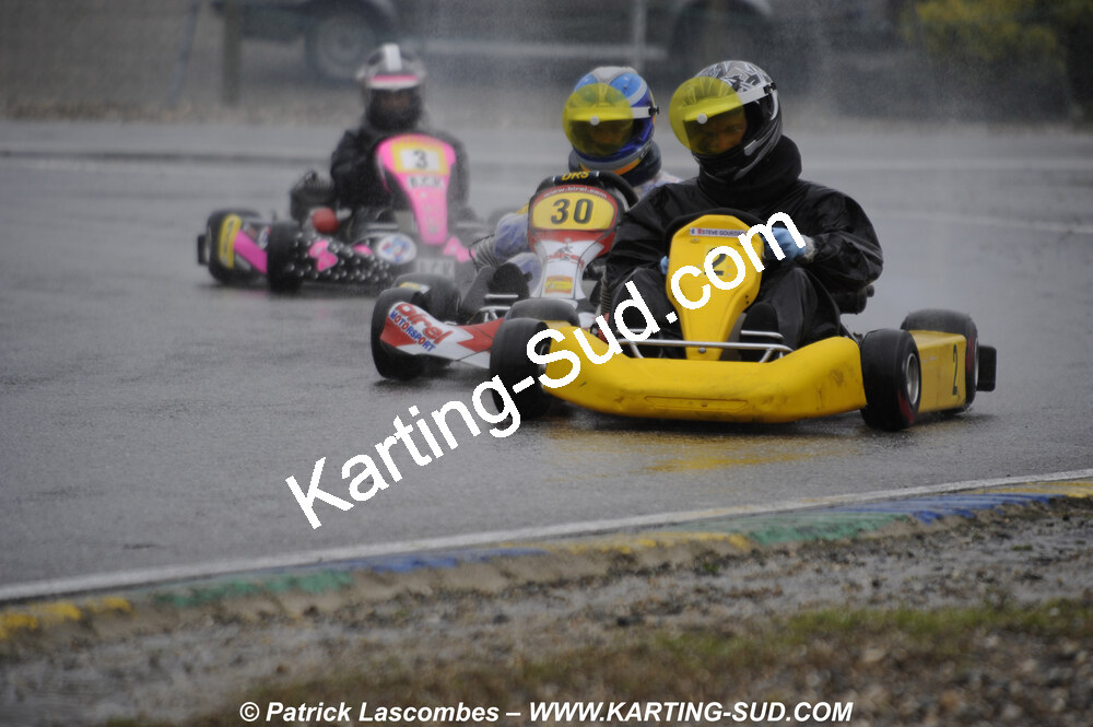12/04/2009 : 1ère manche du Championnat Sud et 1ère manche du Championnat Régional Languedoc-Roussillon à Lavelanet (photos Patrick Lascombes) 2009 — karting