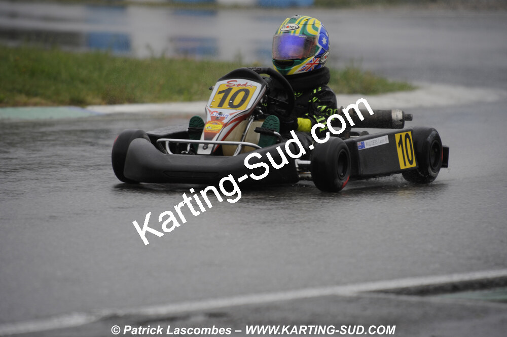 12/04/2009 : 1ère manche du Championnat Sud et 1ère manche du Championnat Régional Languedoc-Roussillon à Lavelanet (photos Patrick Lascombes) 2009 — karting
