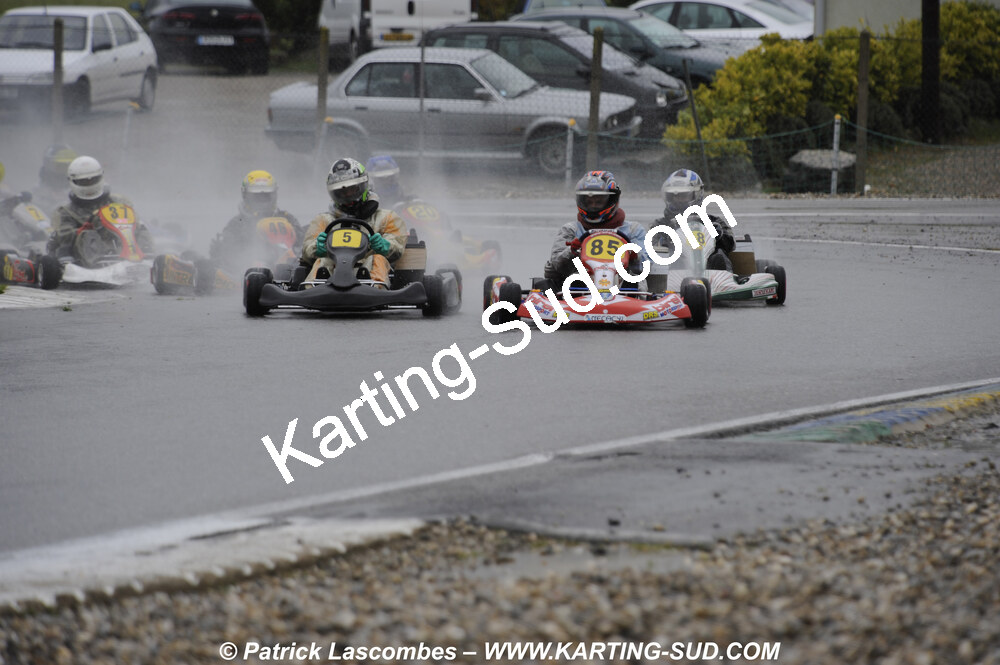 12/04/2009 : 1ère manche du Championnat Sud et 1ère manche du Championnat Régional Languedoc-Roussillon à Lavelanet (photos Patrick Lascombes) 2009 — karting
