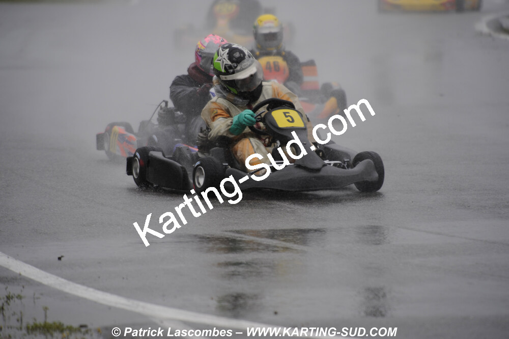 12/04/2009 : 1ère manche du Championnat Sud et 1ère manche du Championnat Régional Languedoc-Roussillon à Lavelanet (photos Patrick Lascombes) 2009 — karting