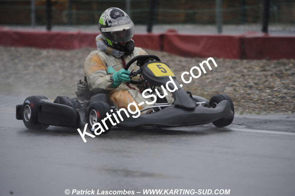 12/04/2009 : 1ère manche du Championnat Sud et 1ère manche du Championnat Régional Languedoc-Roussillon à Lavelanet (photos Patrick Lascombes) 2009 — karting