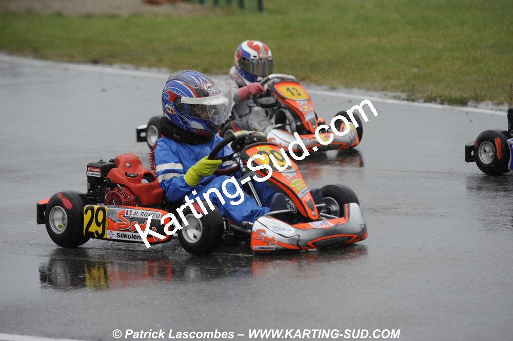 12/04/2009 : 1ère manche du Championnat Sud et 1ère manche du Championnat Régional Languedoc-Roussillon à Lavelanet (photos Patrick Lascombes) 2009 — karting