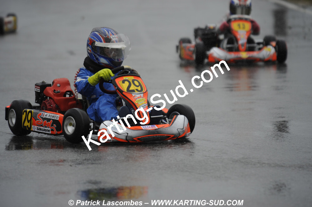 12/04/2009 : 1ère manche du Championnat Sud et 1ère manche du Championnat Régional Languedoc-Roussillon à Lavelanet (photos Patrick Lascombes) 2009 — karting