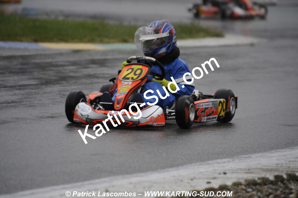 12/04/2009 : 1ère manche du Championnat Sud et 1ère manche du Championnat Régional Languedoc-Roussillon à Lavelanet (photos Patrick Lascombes) 2009 — karting