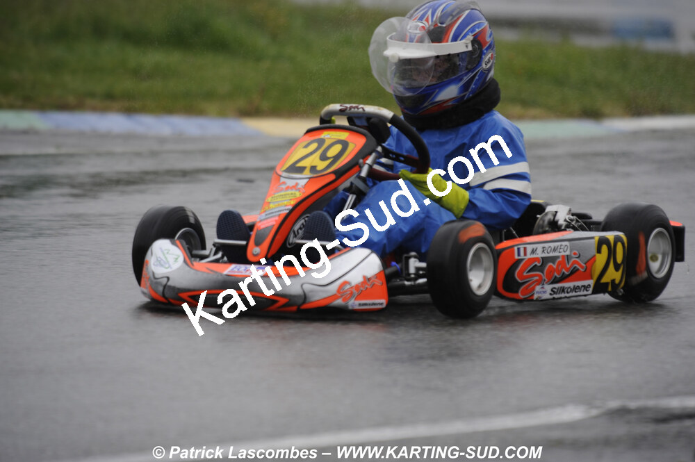 12/04/2009 : 1ère manche du Championnat Sud et 1ère manche du Championnat Régional Languedoc-Roussillon à Lavelanet (photos Patrick Lascombes) 2009 — karting