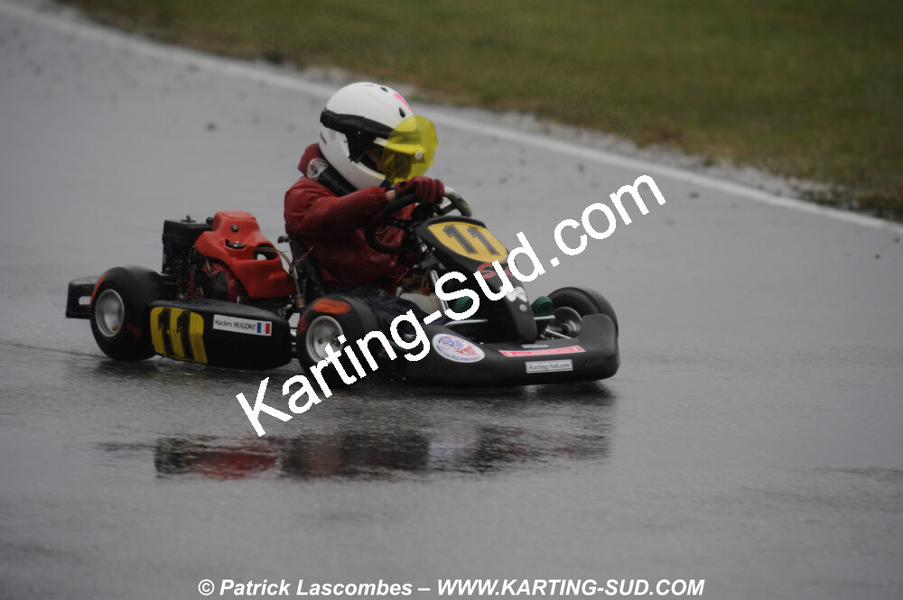 12/04/2009 : 1ère manche du Championnat Sud et 1ère manche du Championnat Régional Languedoc-Roussillon à Lavelanet (photos Patrick Lascombes) 2009 — karting