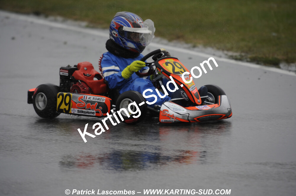 12/04/2009 : 1ère manche du Championnat Sud et 1ère manche du Championnat Régional Languedoc-Roussillon à Lavelanet (photos Patrick Lascombes) 2009 — karting