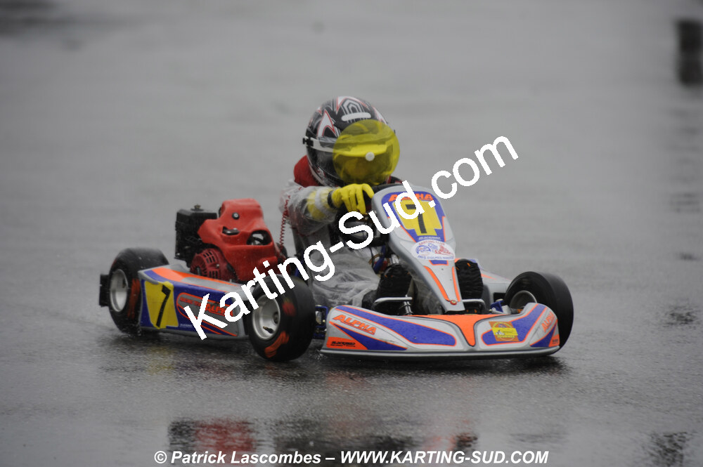 12/04/2009 : 1ère manche du Championnat Sud et 1ère manche du Championnat Régional Languedoc-Roussillon à Lavelanet (photos Patrick Lascombes) 2009 — karting