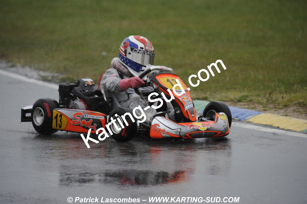 12/04/2009 : 1ère manche du Championnat Sud et 1ère manche du Championnat Régional Languedoc-Roussillon à Lavelanet (photos Patrick Lascombes) 2009 — karting