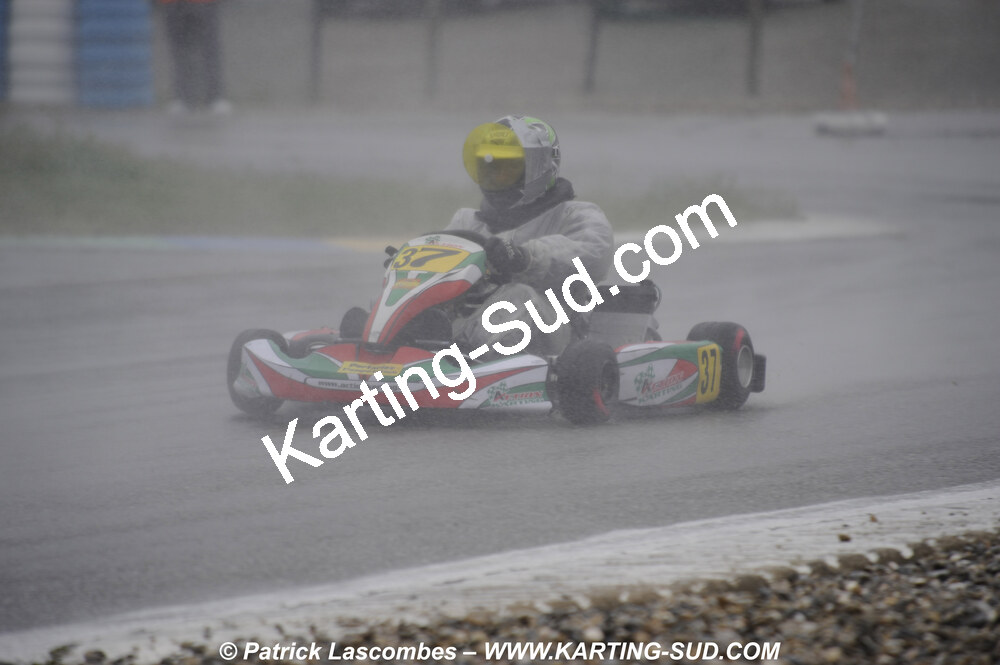 12/04/2009 : 1ère manche du Championnat Sud et 1ère manche du Championnat Régional Languedoc-Roussillon à Lavelanet (photos Patrick Lascombes) 2009 — karting