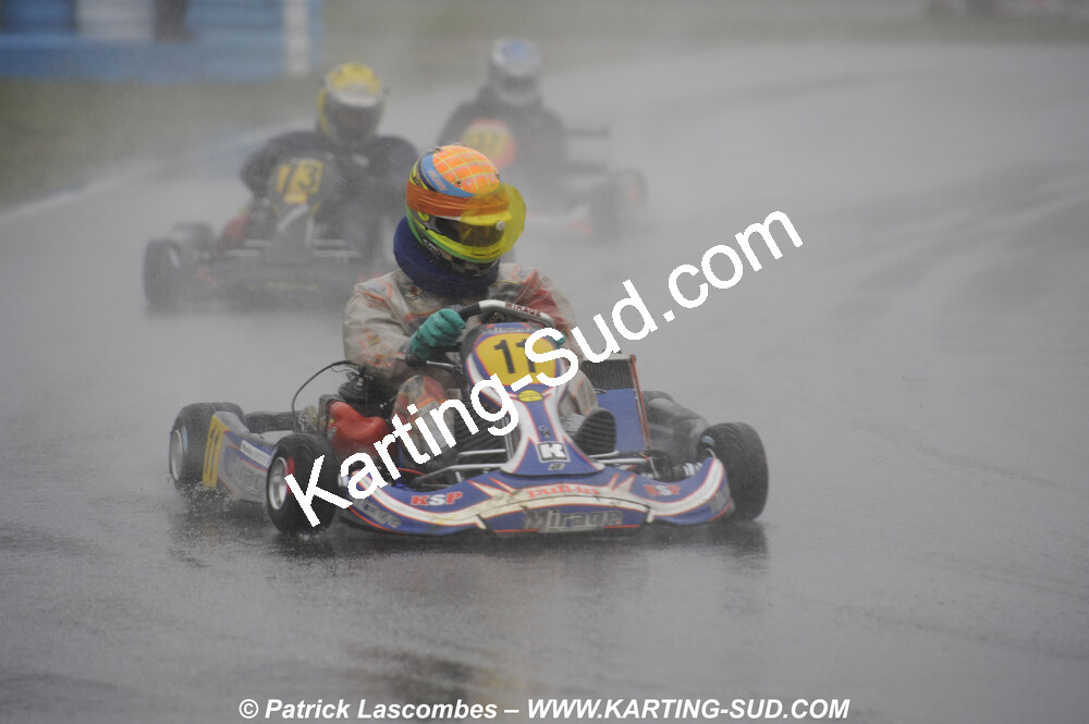 12/04/2009 : 1ère manche du Championnat Sud et 1ère manche du Championnat Régional Languedoc-Roussillon à Lavelanet (photos Patrick Lascombes) 2009 — karting