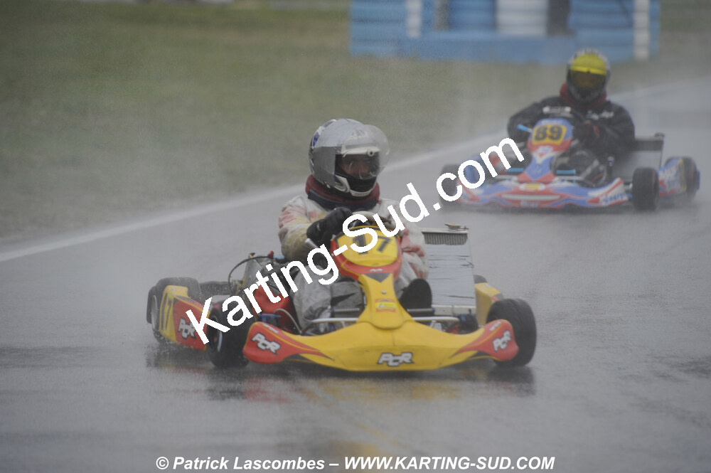 12/04/2009 : 1ère manche du Championnat Sud et 1ère manche du Championnat Régional Languedoc-Roussillon à Lavelanet (photos Patrick Lascombes) 2009 — karting