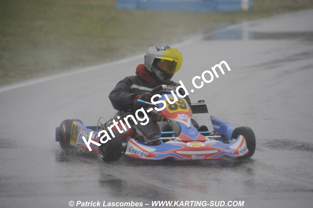 12/04/2009 : 1ère manche du Championnat Sud et 1ère manche du Championnat Régional Languedoc-Roussillon à Lavelanet (photos Patrick Lascombes) 2009 — karting
