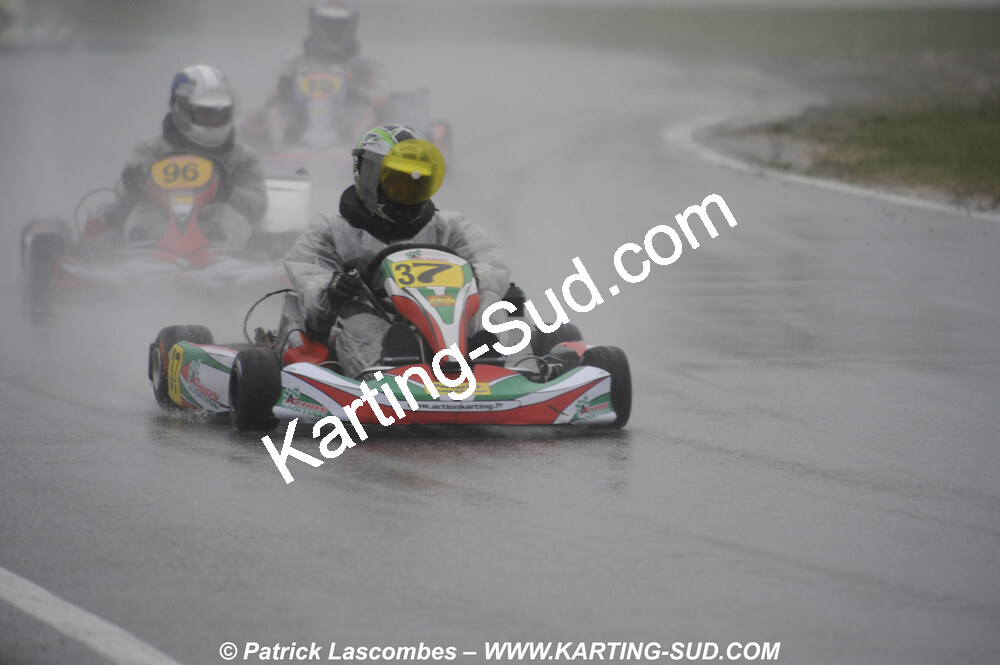 12/04/2009 : 1ère manche du Championnat Sud et 1ère manche du Championnat Régional Languedoc-Roussillon à Lavelanet (photos Patrick Lascombes) 2009 — karting