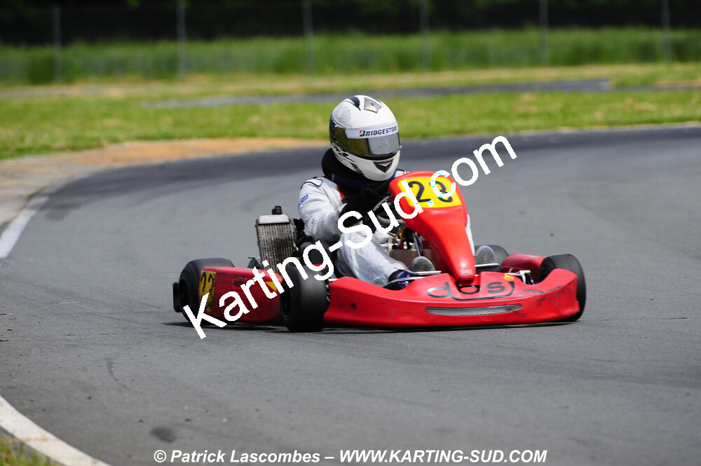 24/05/2009 : 3ème manche du Championnat Régional Aquitain à Saint-Genis (photos Patrick Lascombes) 2009 — karting