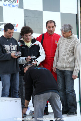 18/10/2009 : 4 Heures Loisir des Pyrénées à Lavelanet (photos Stéphane Agnus) 2009 — karting