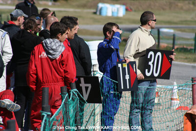 18/10/2009 : 4 Heures Loisir des Pyrénées à Lavelanet (photos Yan Ching Tan) 2009 — karting