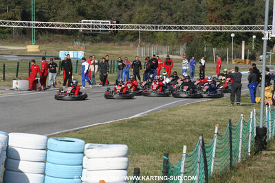 18/10/2009 : 4 Heures Loisir des Pyrénées à Lavelanet (photos Yan Ching Tan) 2009 — karting