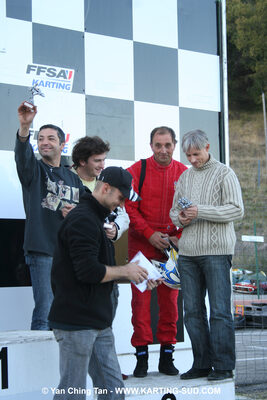 18/10/2009 : 4 Heures Loisir des Pyrénées à Lavelanet (photos Yan Ching Tan) 2009 — karting