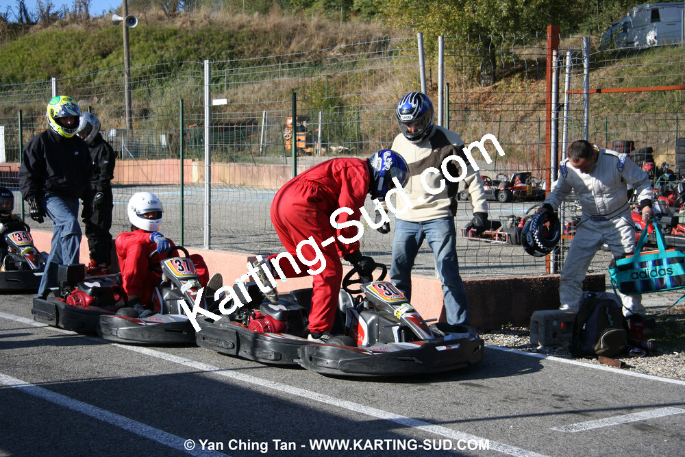 18/10/2009 : 4 Heures Loisir des Pyrénées à Lavelanet (photos Yan Ching Tan) 2009 — karting