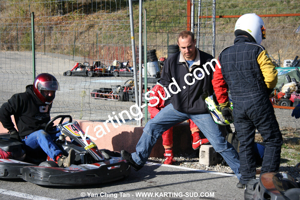 18/10/2009 : 4 Heures Loisir des Pyrénées à Lavelanet (photos Yan Ching Tan) 2009 — karting