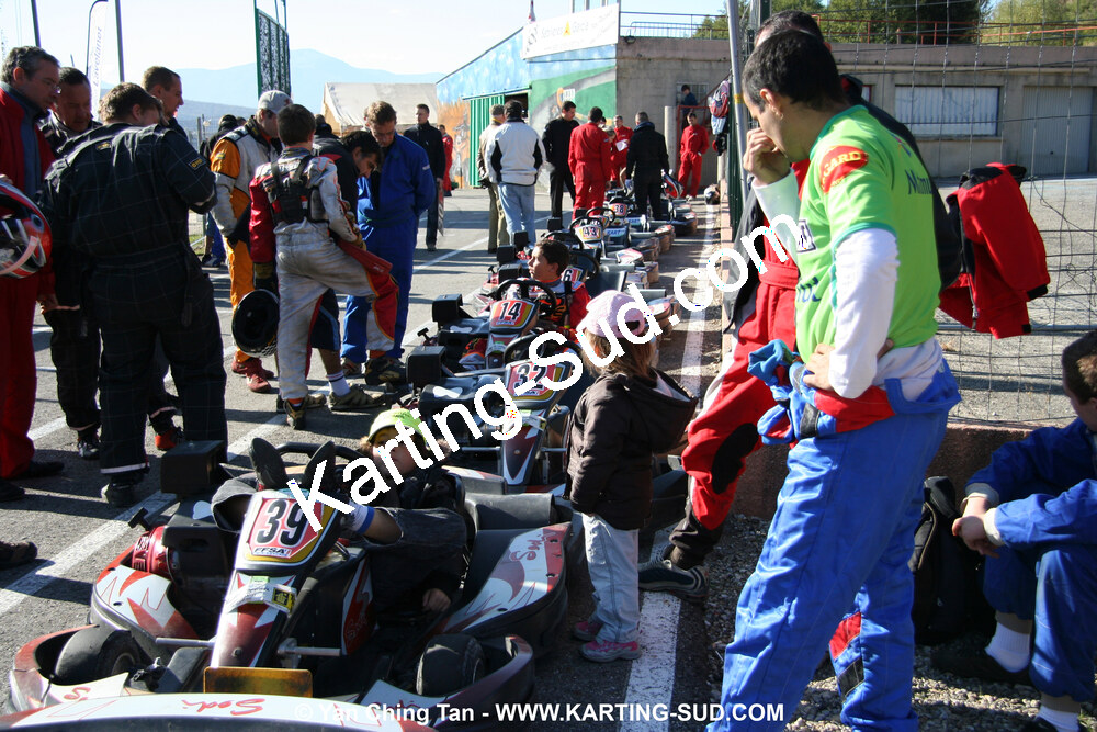 18/10/2009 : 4 Heures Loisir des Pyrénées à Lavelanet (photos Yan Ching Tan) 2009 — karting