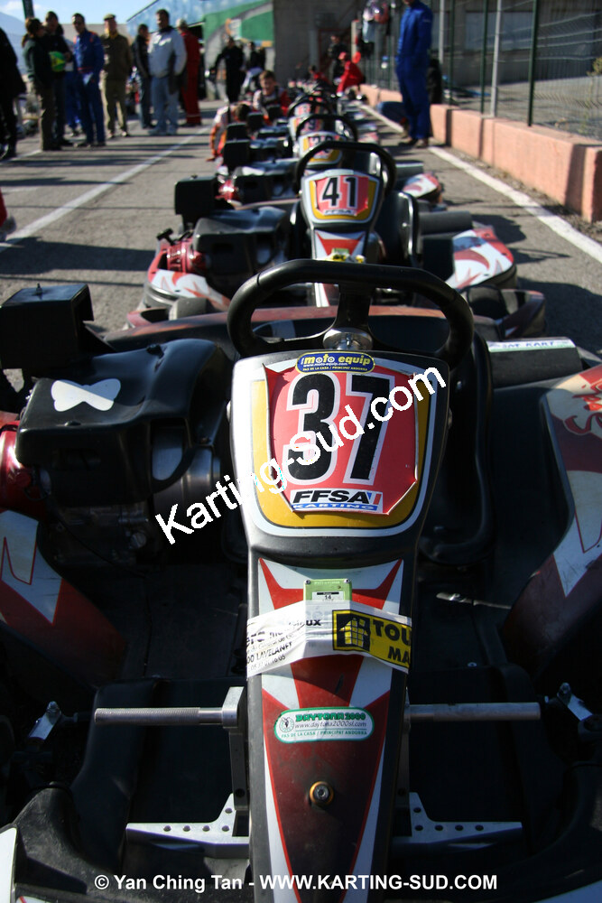 18/10/2009 : 4 Heures Loisir des Pyrénées à Lavelanet (photos Yan Ching Tan) 2009 — karting
