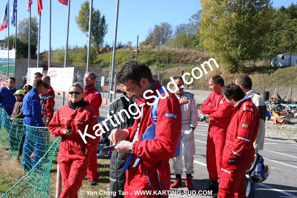 18/10/2009 : 4 Heures Loisir des Pyrénées à Lavelanet (photos Yan Ching Tan) 2009 — karting