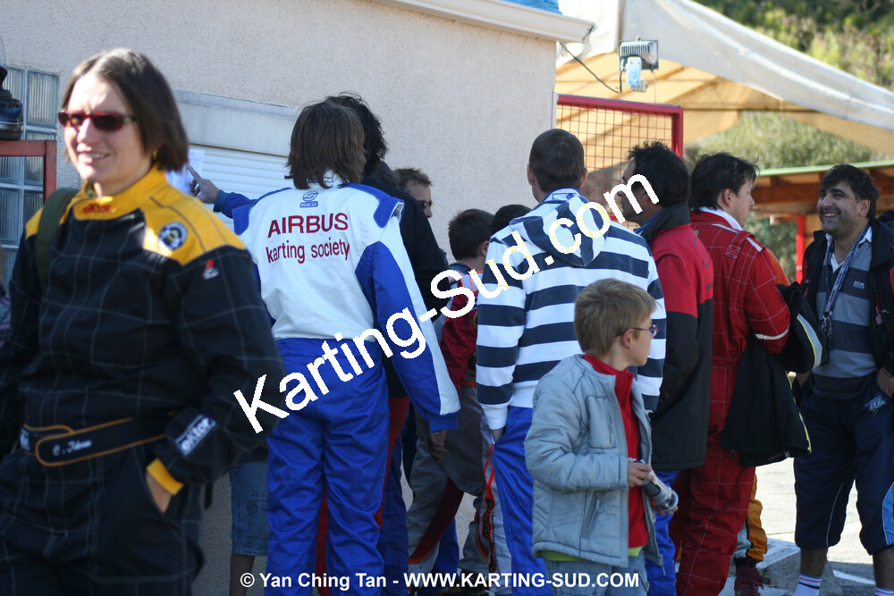 18/10/2009 : 4 Heures Loisir des Pyrénées à Lavelanet (photos Yan Ching Tan) 2009 — karting