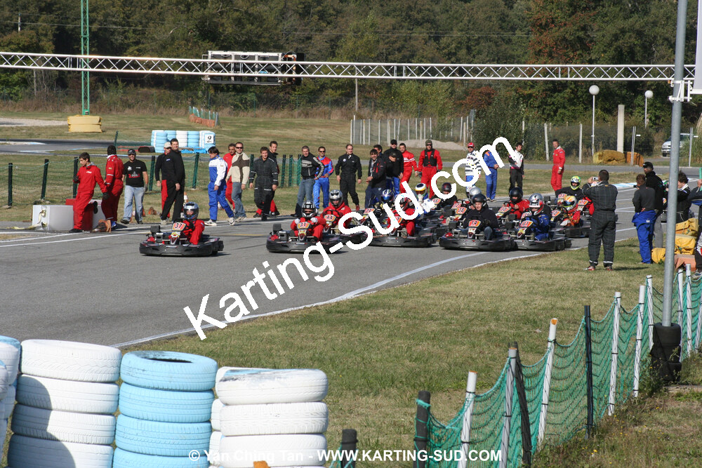 18/10/2009 : 4 Heures Loisir des Pyrénées à Lavelanet (photos Yan Ching Tan) 2009 — karting
