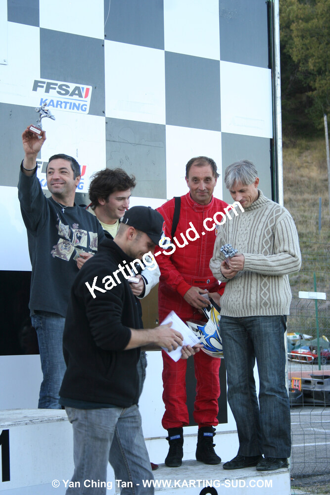 18/10/2009 : 4 Heures Loisir des Pyrénées à Lavelanet (photos Yan Ching Tan) 2009 — karting
