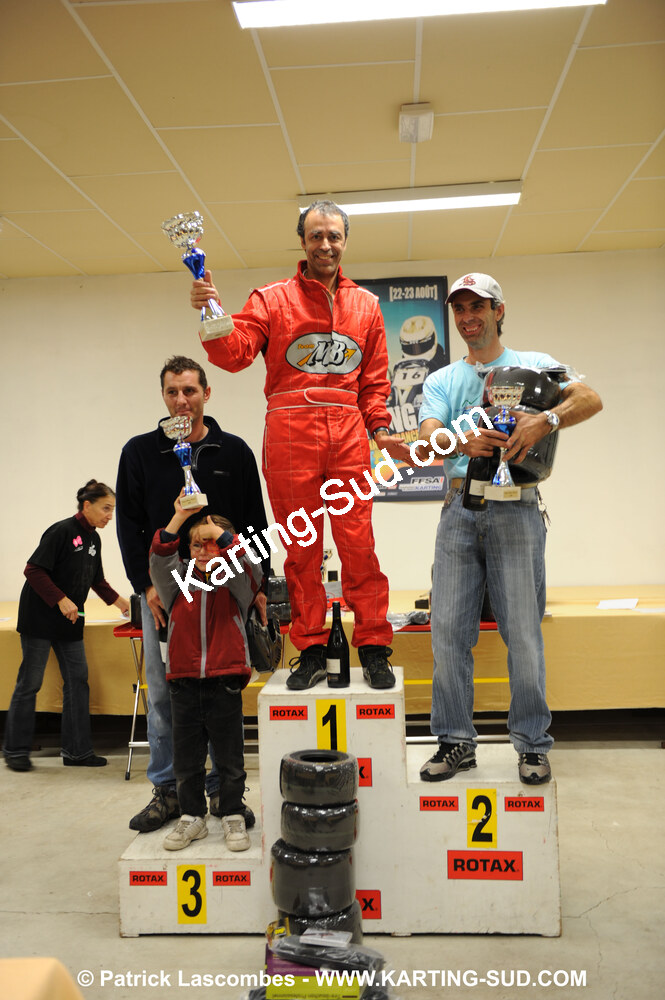 Gilles DUPRAT, Paolo SANTANA, Patrick MONTANDRAUD — 25/10/2009 : 2ème manche du Trophée Vincent Sanchez à Lavelanet (photos Patrick Lascombes) 2009 — karting