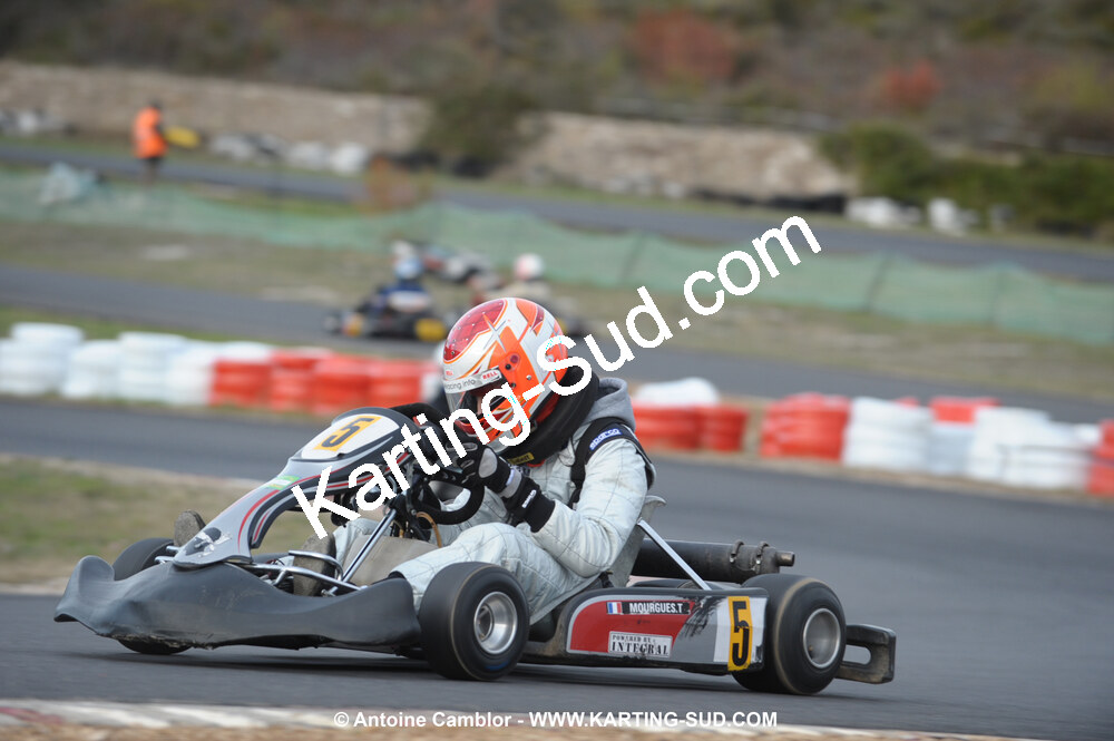 08/11/2009 : 5ème manche du Championnat du Sud 2009 à Ganges (photos Antoine Camblor) 2009 — karting