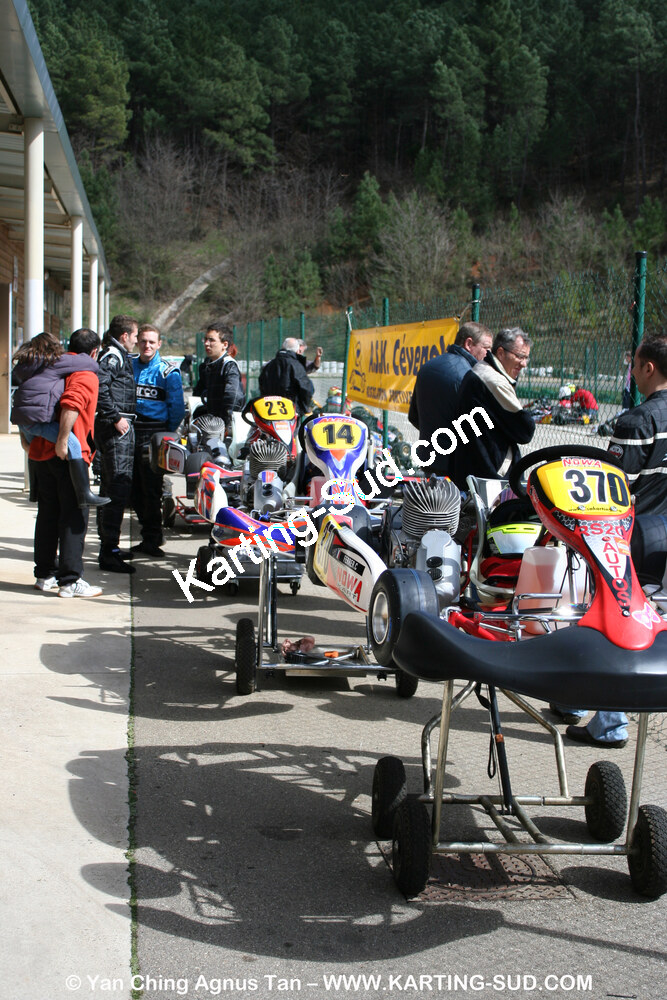 28/03/2010 : 2ème manche du Championnat du Sud 2010 à Alès (photos Yan Ching Agnus) 2010 — karting
