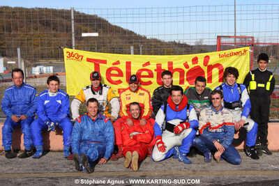 Cédric AZEMA, Gilles DUPRAT, Hakim AIT OUARET et 2 autres — 04/12/2010 : Course Club Téléthon 2010 à Lavelanet (photos Stéphane Agnus) 2010 — karting