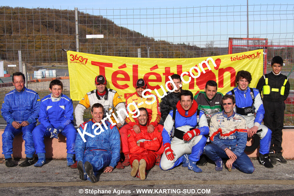 Cédric AZEMA, Gilles DUPRAT, Hakim AIT OUARET et 2 autres — 04/12/2010 : Course Club Téléthon 2010 à Lavelanet (photos Stéphane Agnus) 2010 — karting
