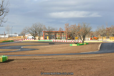 15/02/2011 : Photos du circuit de Cahors (travaux en cours) 2011 — karting